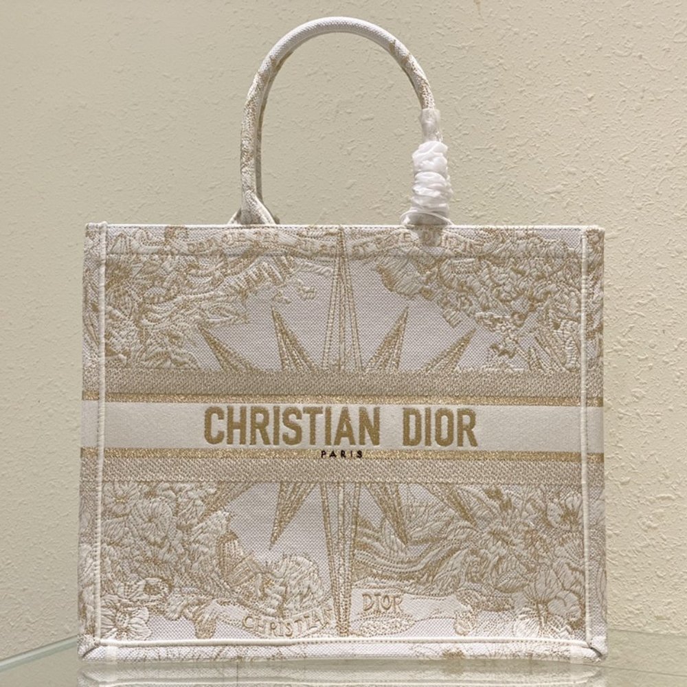 ✅Christian Dior Opalescent Embroidered White Tote